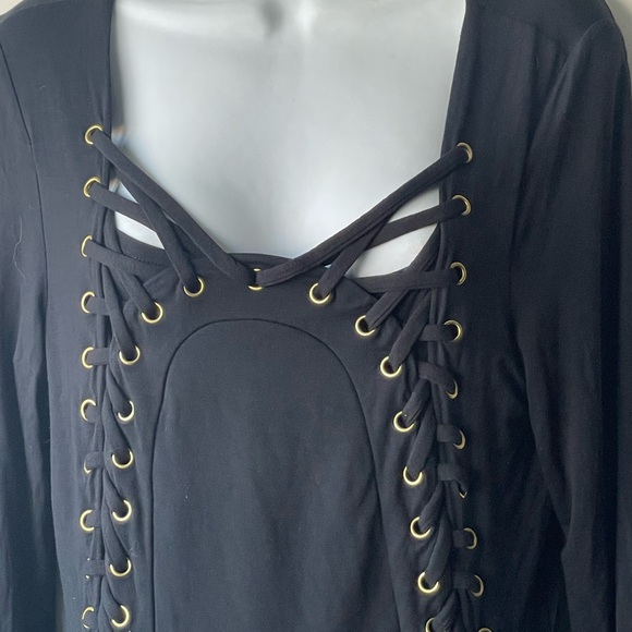 Venus women’s lace up top - Picture 5 of 7